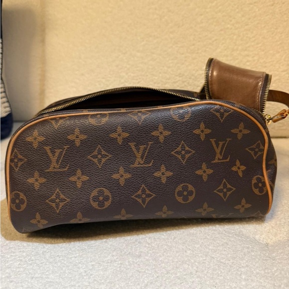 DOPP kit toilet Luis Vuitton - Picture 2 of 6